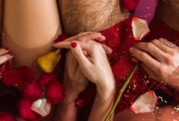 Sesso in acqua: tutto quello che devi sapere per farlo bene