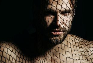 Guida alle gabbie di castità: come scegliere, misurare e usarle in sicurezza