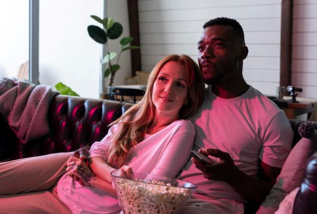 Film Erotici: 15 Pellicole su Desiderio, Sesso e Relazioni